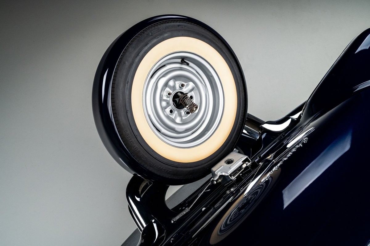 Chevrolet-Impala-1958-12