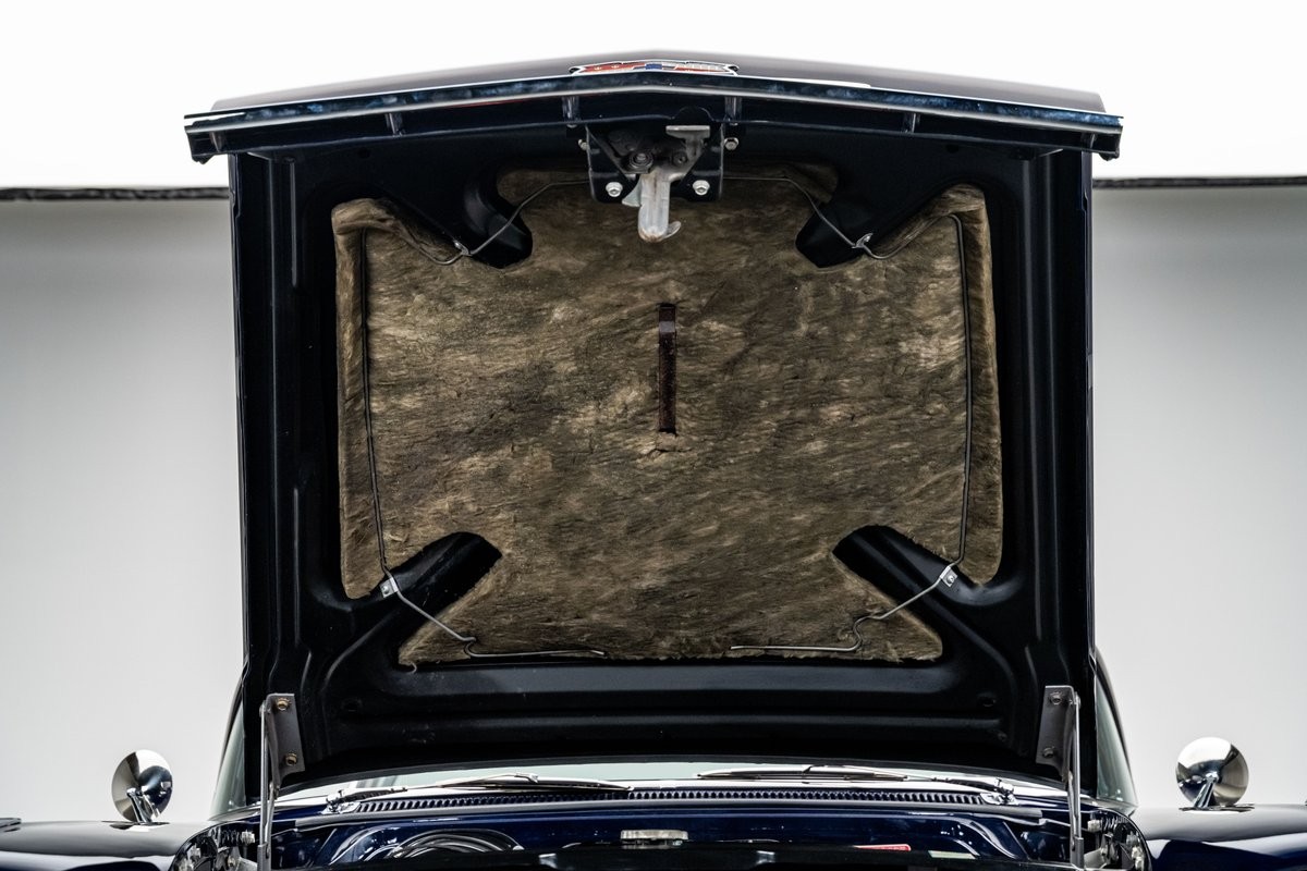 Chevrolet-Impala-1958-16