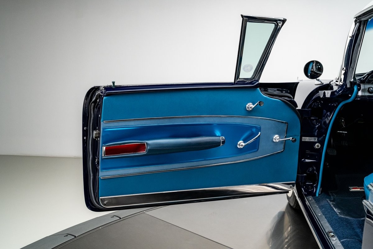 Chevrolet-Impala-1958-19