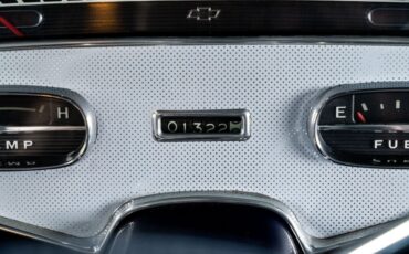 Chevrolet-Impala-1958-21