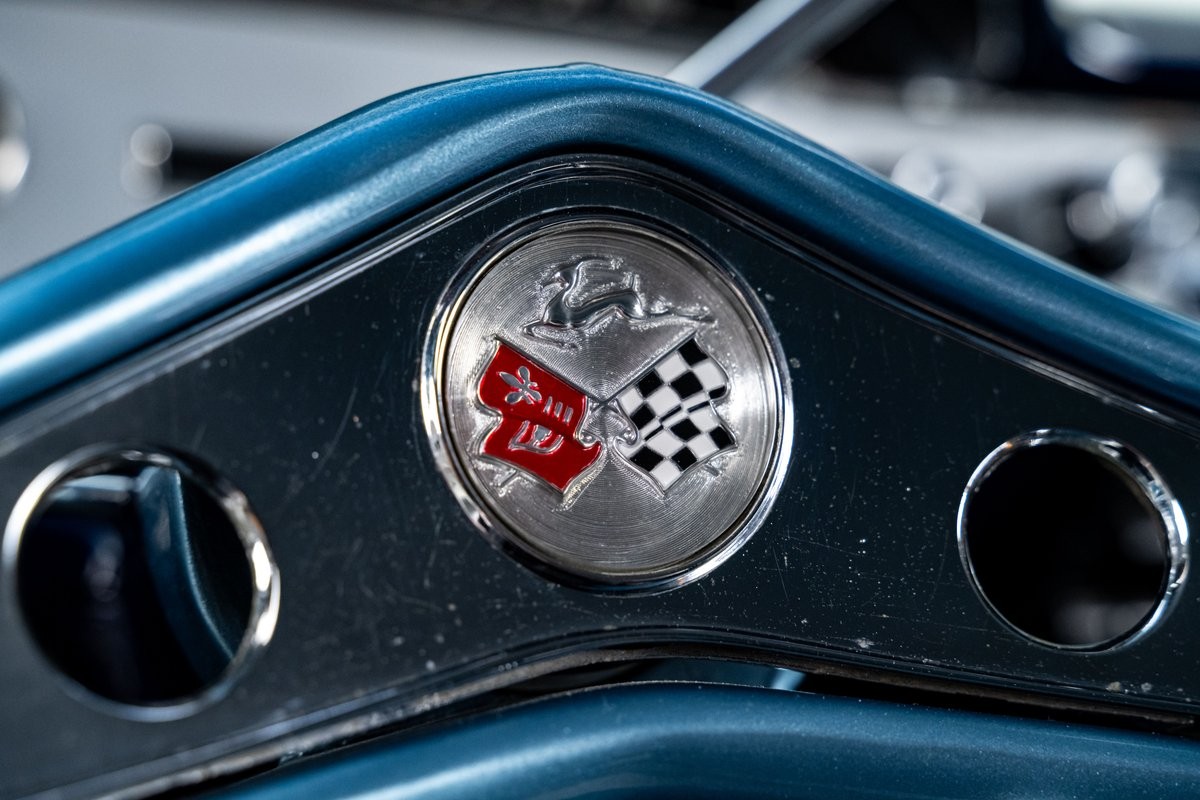 Chevrolet-Impala-1958-23