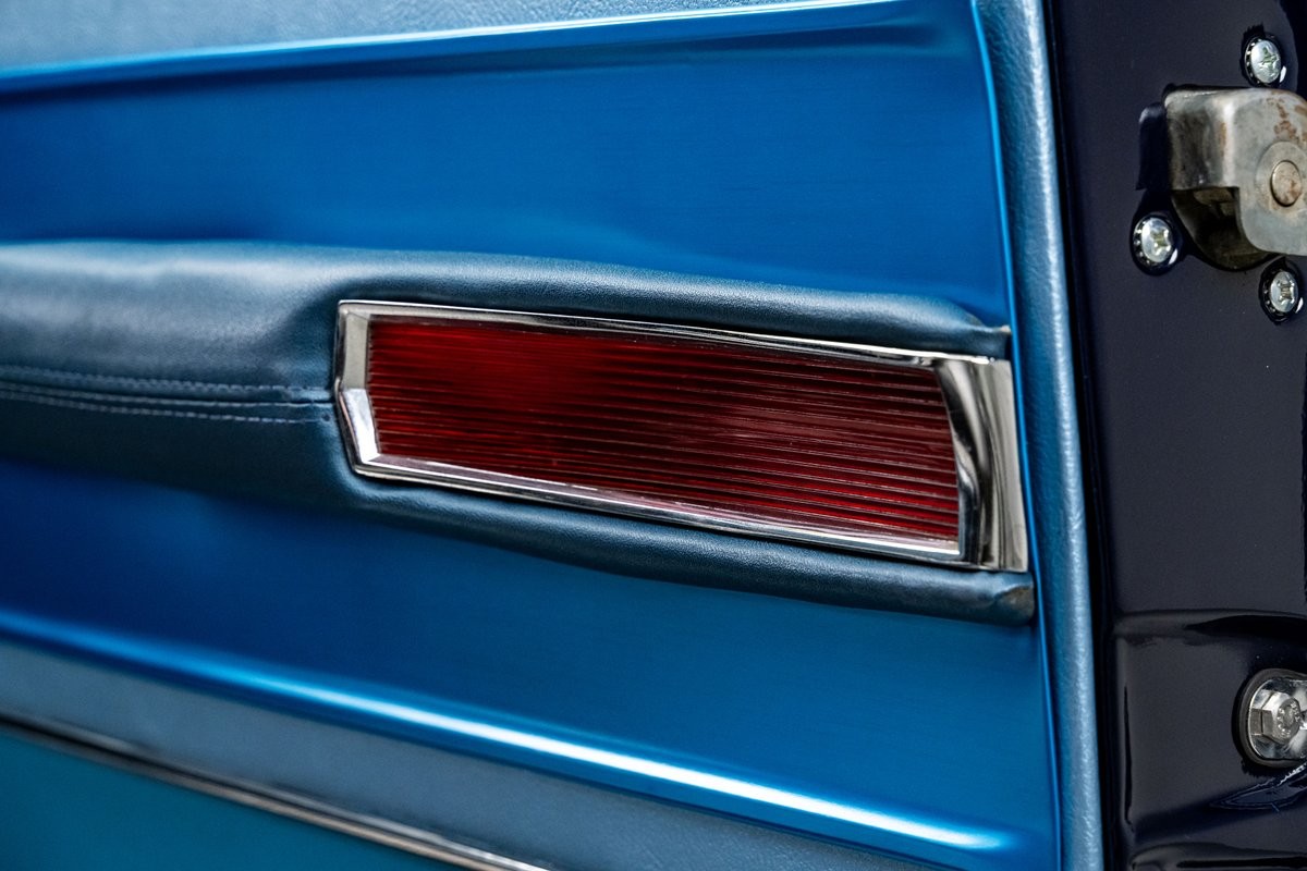 Chevrolet-Impala-1958-30