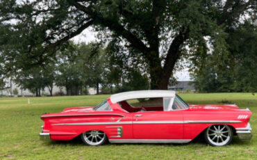 Chevrolet-Impala-1958-Coupe