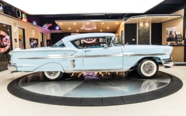 Chevrolet-Impala-1958-Other-11
