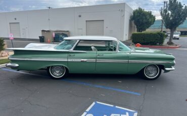 Chevrolet-Impala-1959-Sedan-1