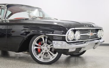 Chevrolet-Impala-1960-1