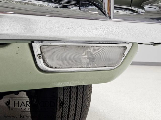 Chevrolet-Impala-1960-Coupe-17