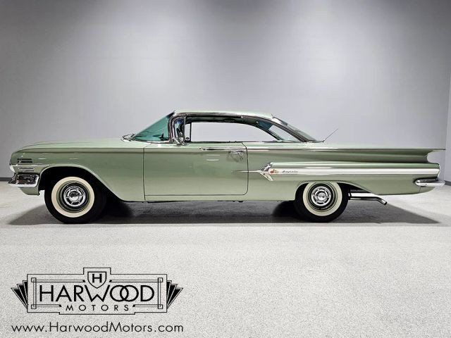 Chevrolet-Impala-1960-Coupe-2