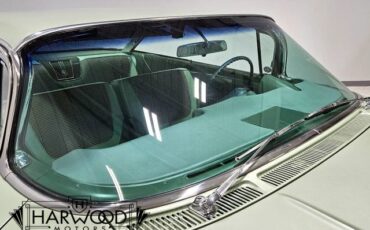 Chevrolet-Impala-1960-Coupe-21