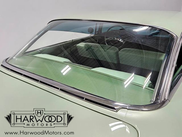 Chevrolet-Impala-1960-Coupe-22