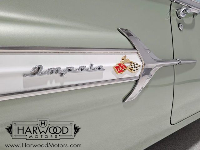 Chevrolet-Impala-1960-Coupe-25