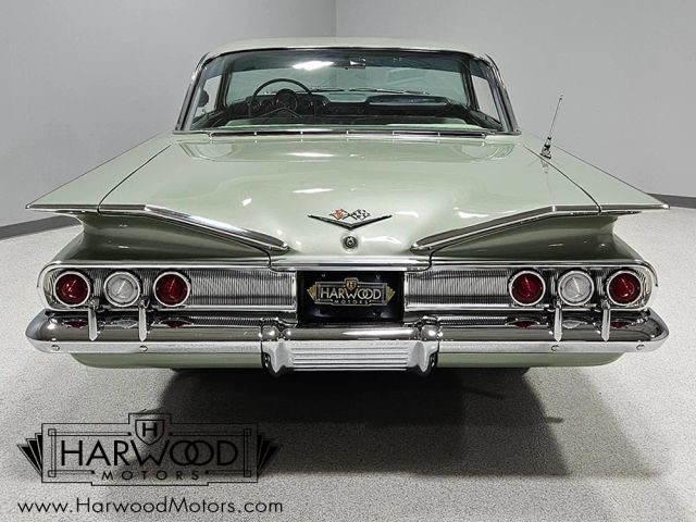 Chevrolet-Impala-1960-Coupe-4
