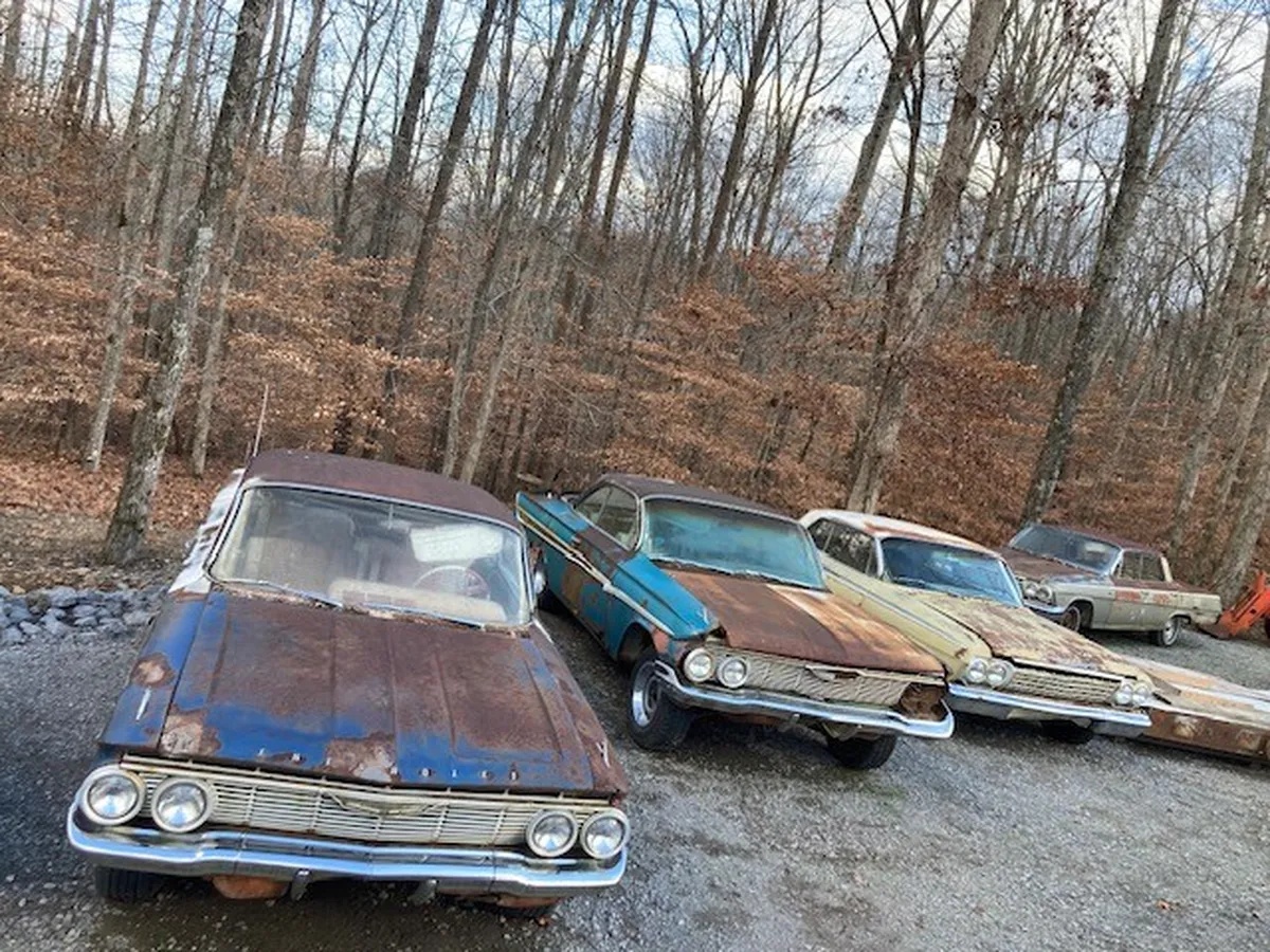 Chevrolet-Impala-1961-1