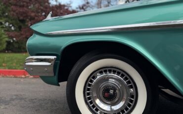 Chevrolet-Impala-1961-10