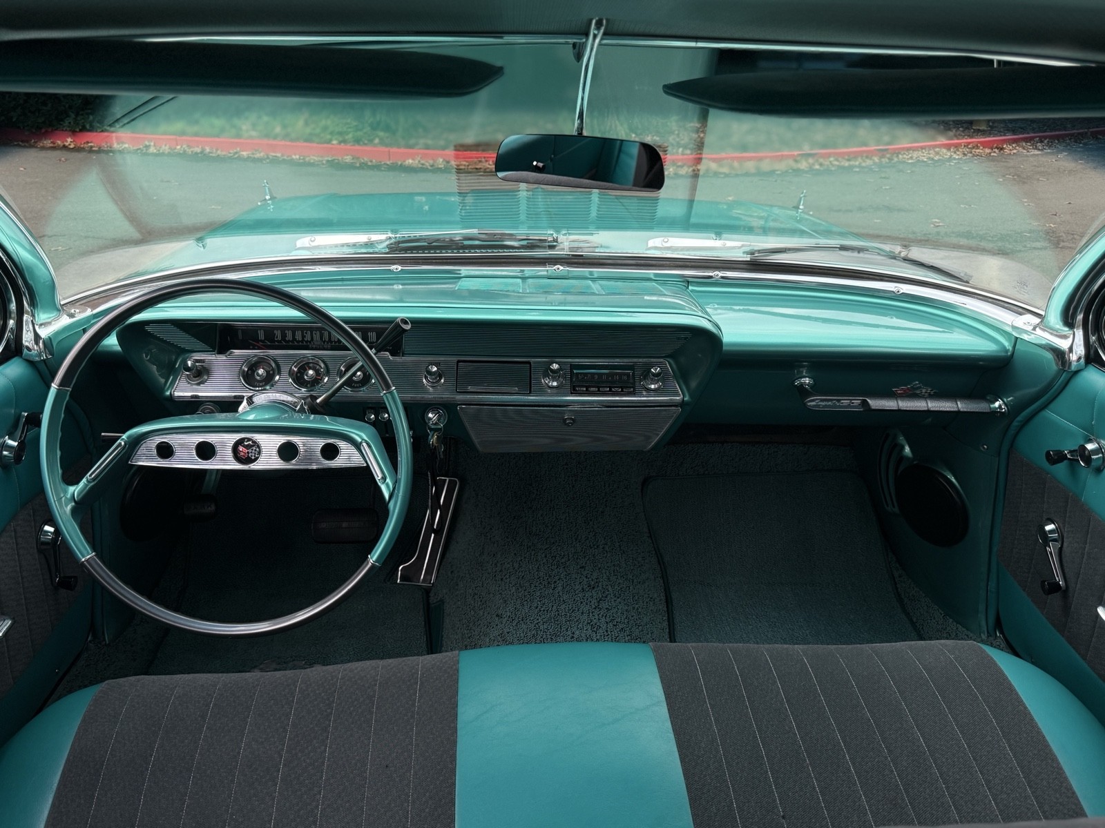 Chevrolet-Impala-1961-13