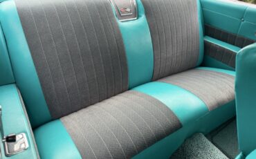 Chevrolet-Impala-1961-16