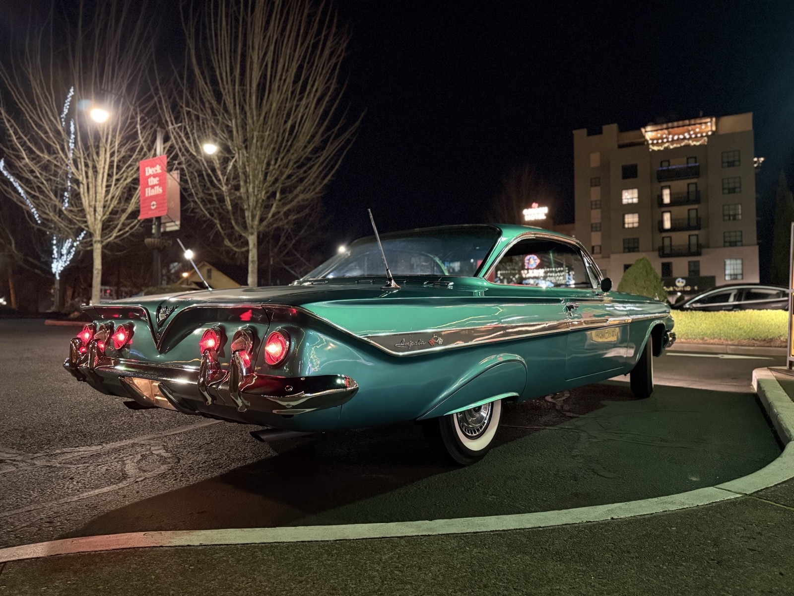 Chevrolet-Impala-1961-28