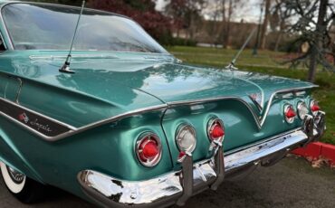 Chevrolet-Impala-1961-9