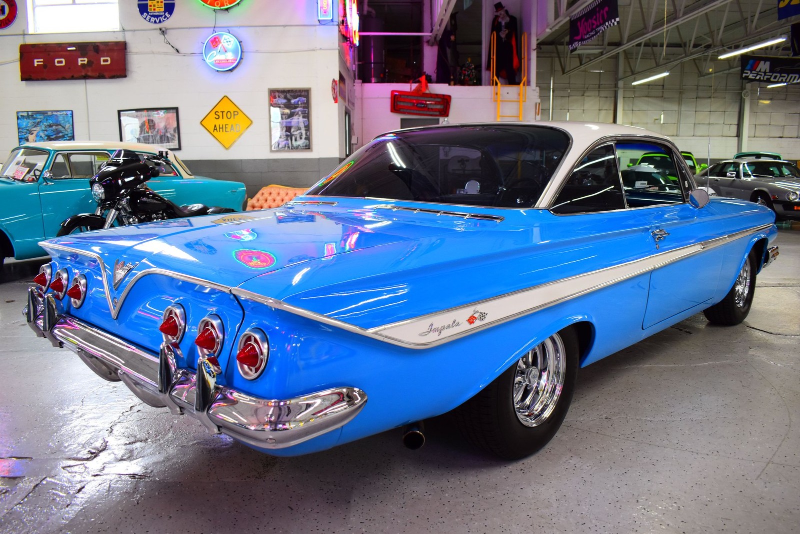 Chevrolet-Impala-1961-Coupe-10