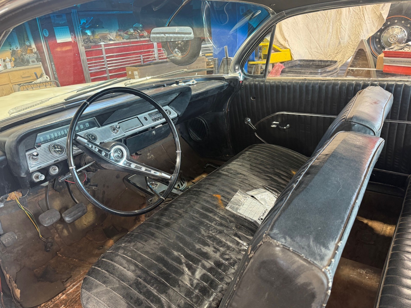 Chevrolet-Impala-1961-Coupe-12