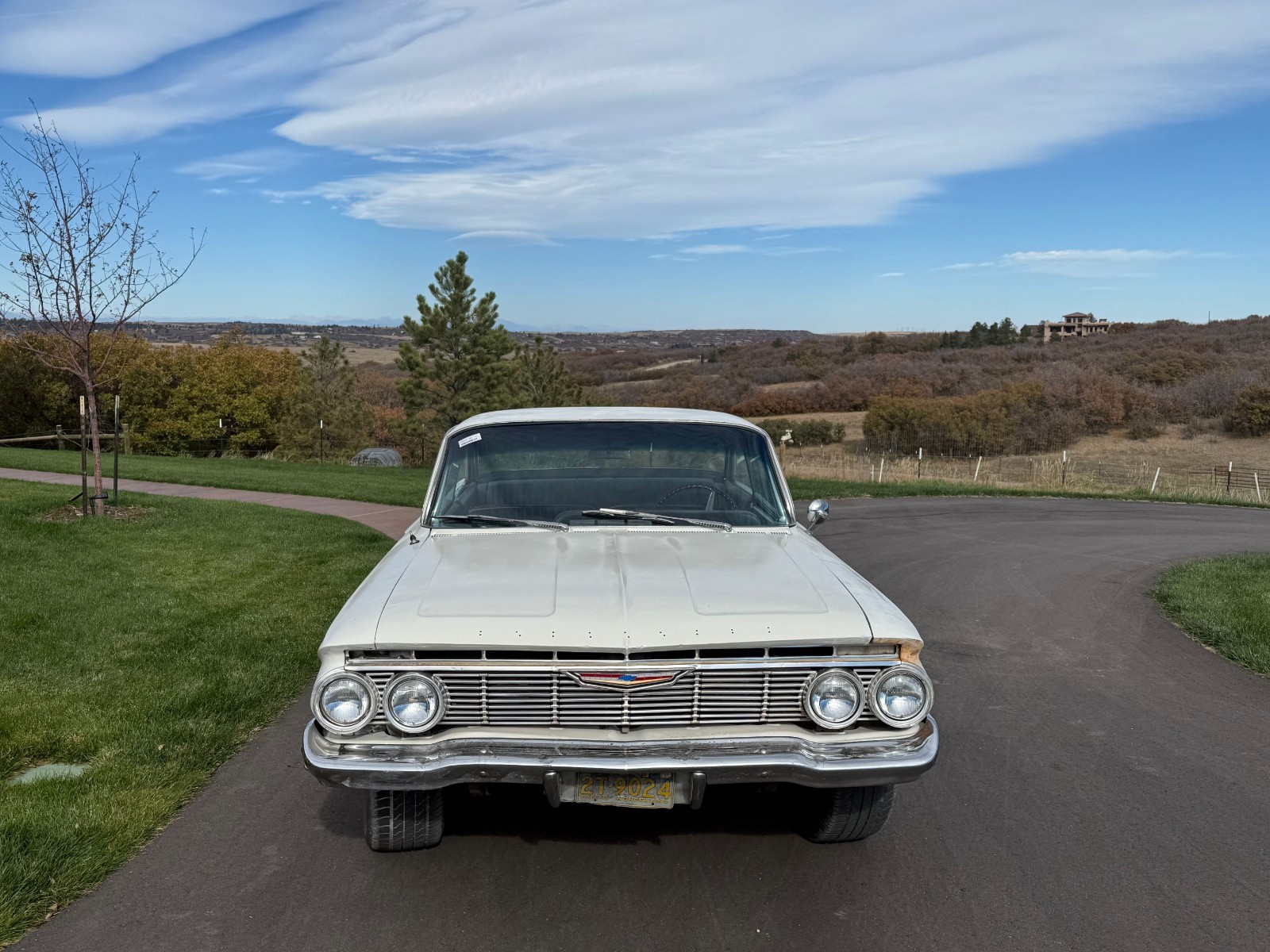 Chevrolet-Impala-1961-Coupe-3