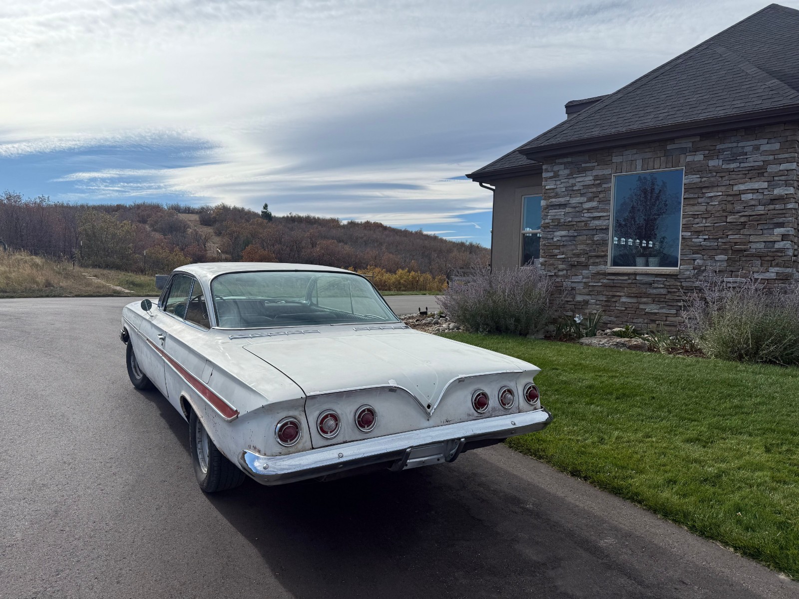 Chevrolet-Impala-1961-Coupe-5