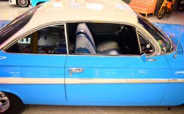 Chevrolet-Impala-1961-Coupe-5