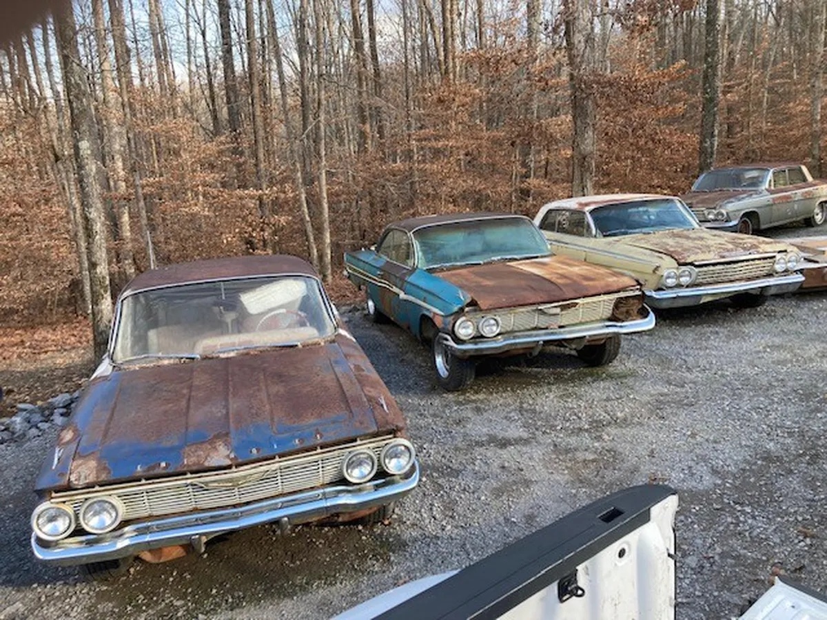 Chevrolet-Impala-1961