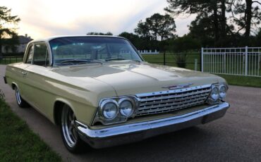 Chevrolet-Impala-1962-3