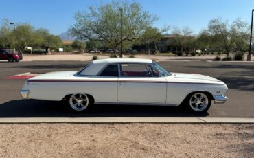 Chevrolet-Impala-1962-White-Red-5