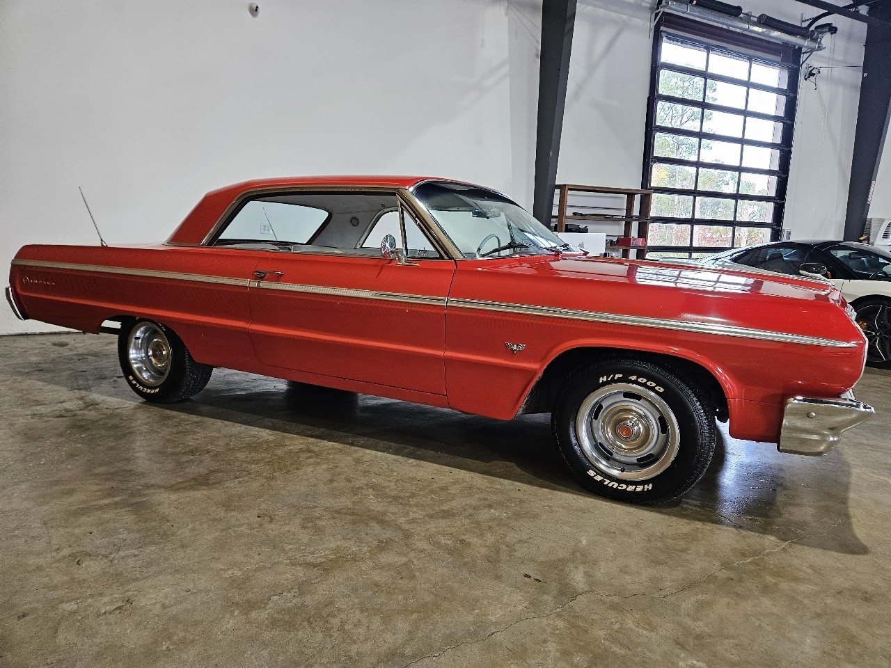 Chevrolet-Impala-1964-American-Muscle-Car-12