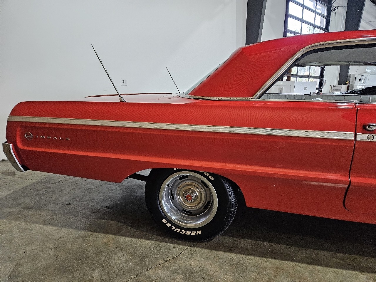 Chevrolet-Impala-1964-American-Muscle-Car-14