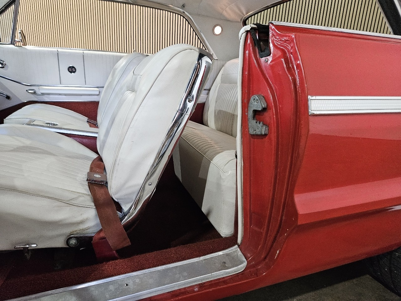 Chevrolet-Impala-1964-American-Muscle-Car-34