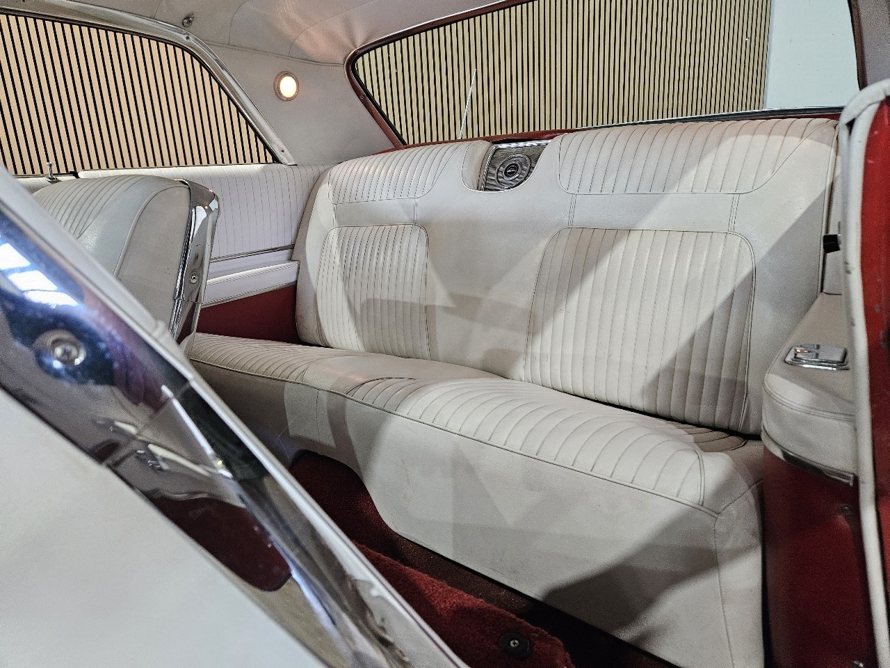 Chevrolet-Impala-1964-American-Muscle-Car-36