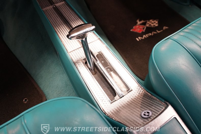 Chevrolet-Impala-1964-Teal-Green-metallic-Green-40