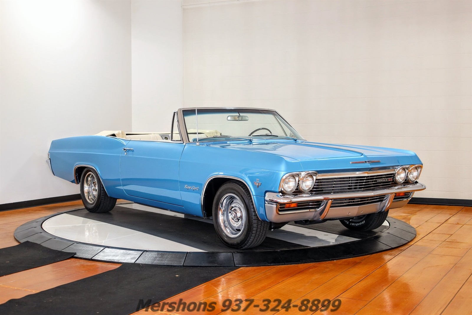 Chevrolet-Impala-1965-Convertible-4
