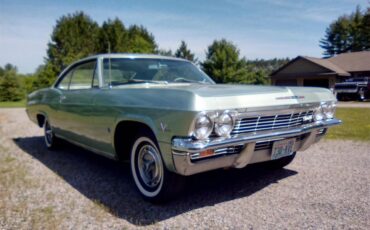 Chevrolet-Impala-1965-Willow-Green-Green-1