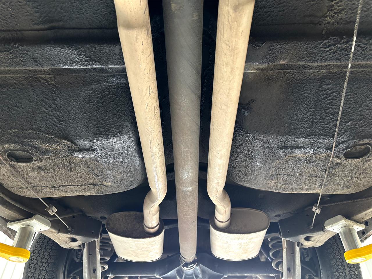 Chevrolet-Impala-1965-Willow-Green-Green-4