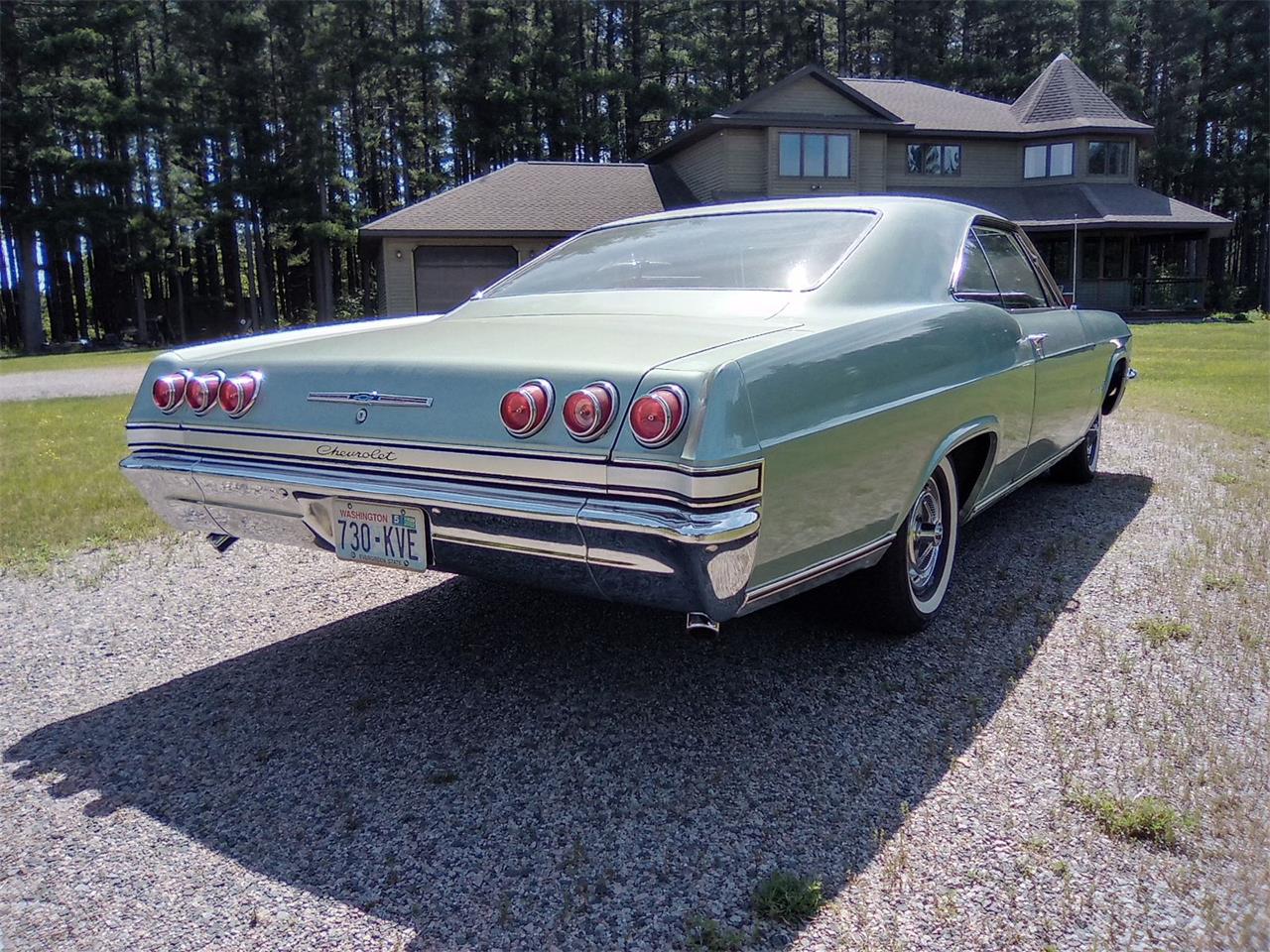 Chevrolet-Impala-1965-Willow-Green-Green-5