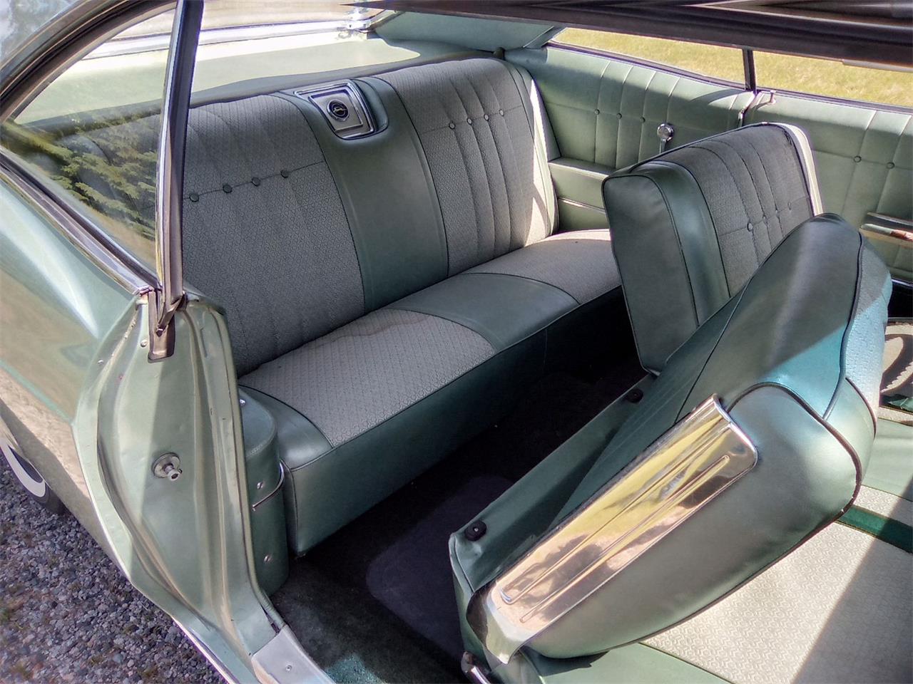 Chevrolet-Impala-1965-Willow-Green-Green-9