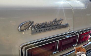 Chevrolet-Impala-1966-Coupe-8