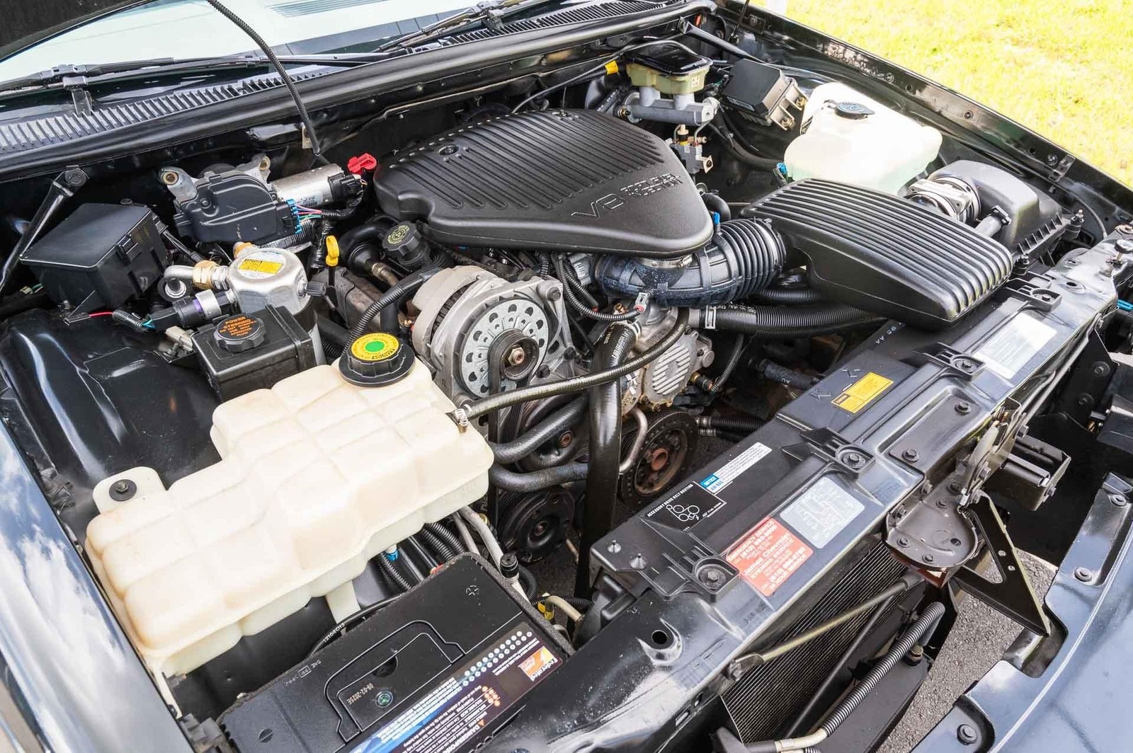 Chevrolet-Impala-1995-4-Door-16