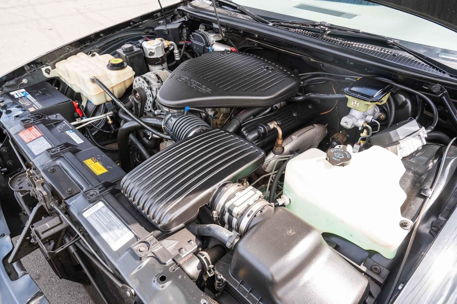 Chevrolet-Impala-1995-4-Door-17