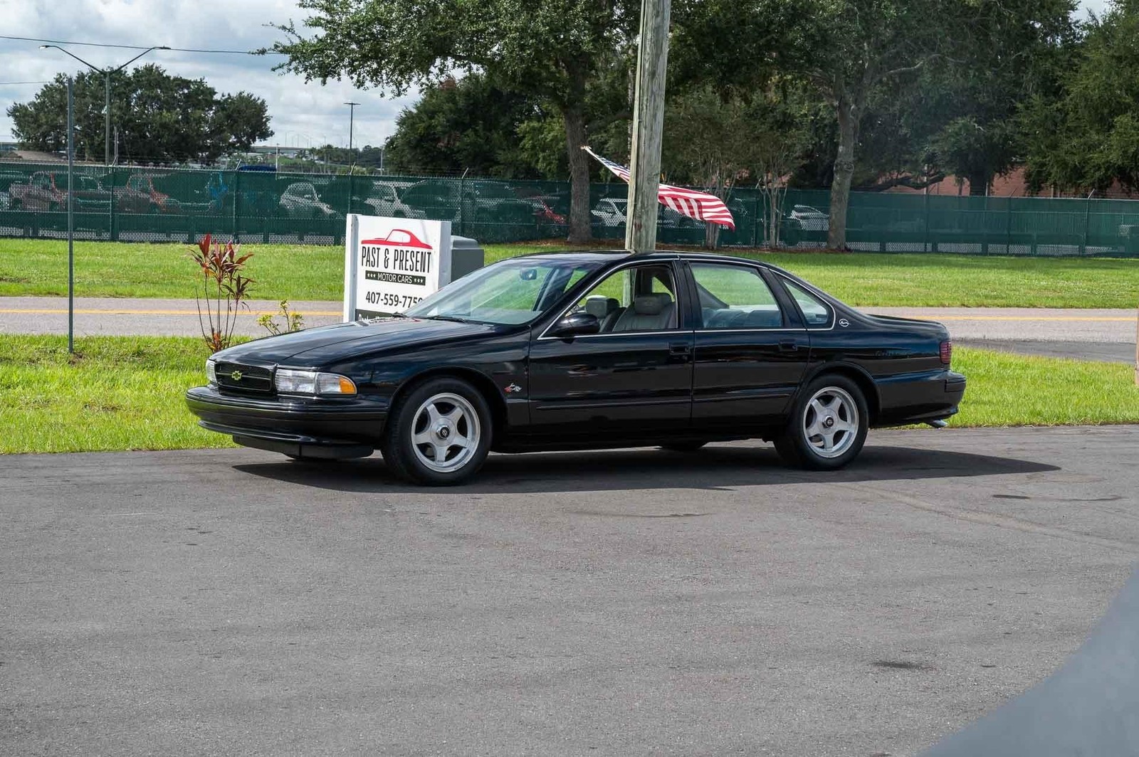 Chevrolet-Impala-1995-4-Door-18