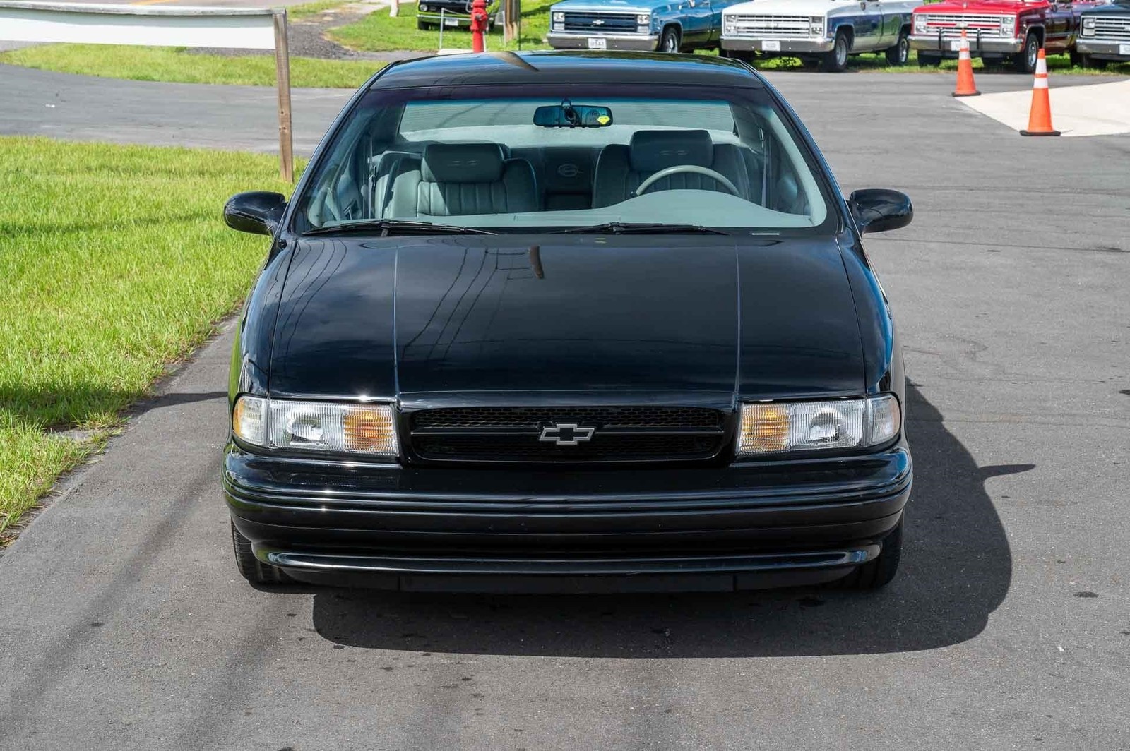 Chevrolet-Impala-1995-4-Door-27