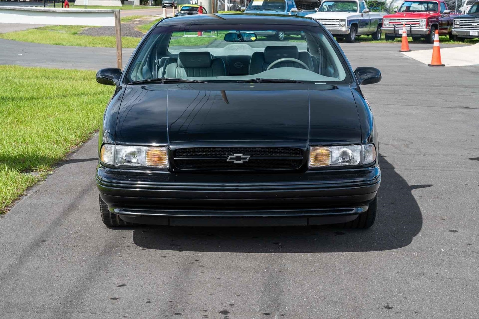 Chevrolet-Impala-1995-4-Door-28