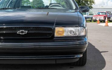 Chevrolet-Impala-1995-4-Door-30