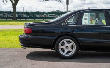 Chevrolet-Impala-1995-4-Door-37