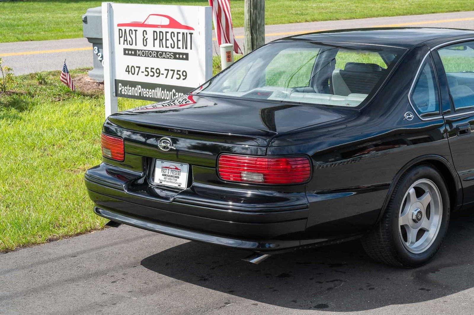 Chevrolet-Impala-1995-4-Door-38