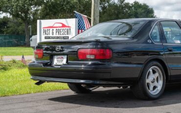 Chevrolet-Impala-1995-4-Door-39